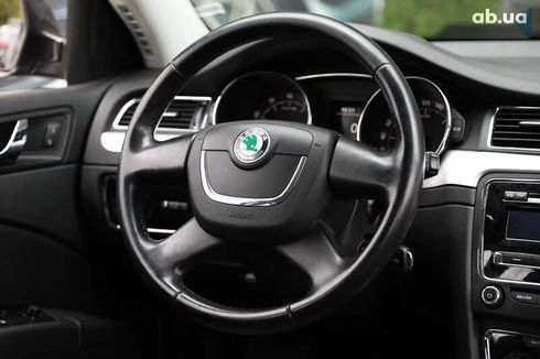 Skoda Superb 2011 - фото 12