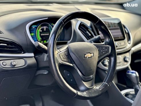 Chevrolet Volt 2018 серый - фото 10