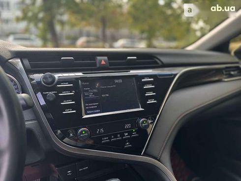 Toyota Camry 2018 - фото 25