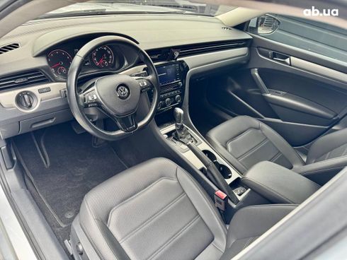Volkswagen Passat 2017 - фото 10