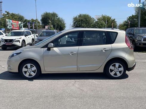 Renault Scenic 2010 - фото 10