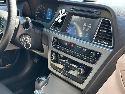 Hyundai Sonata 2015 серый - фото 28