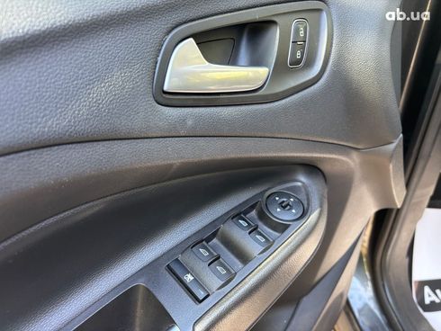 Ford Escape 2018 серый - фото 17
