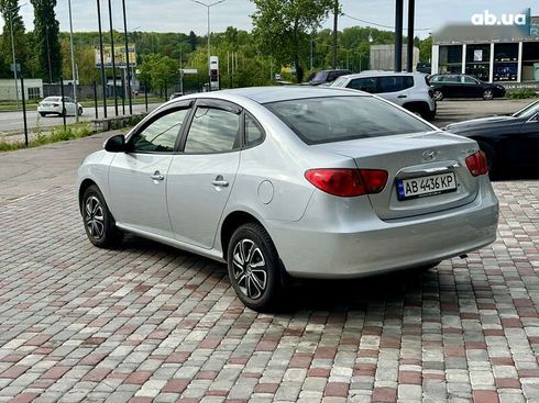 Hyundai Elantra 2011 - фото 6