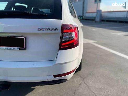Skoda Octavia 2020 - фото 11