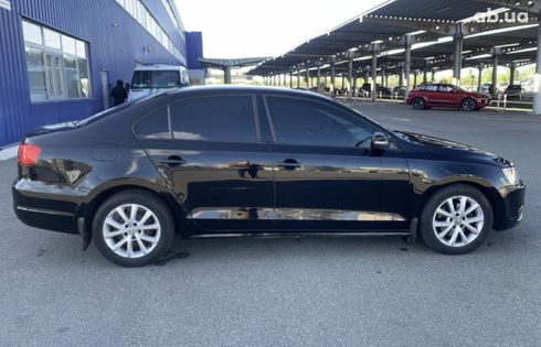 Volkswagen Jetta 2011 черный - фото 7