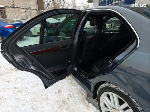 Mercedes-Benz C-Класс 2009 серый - фото 16