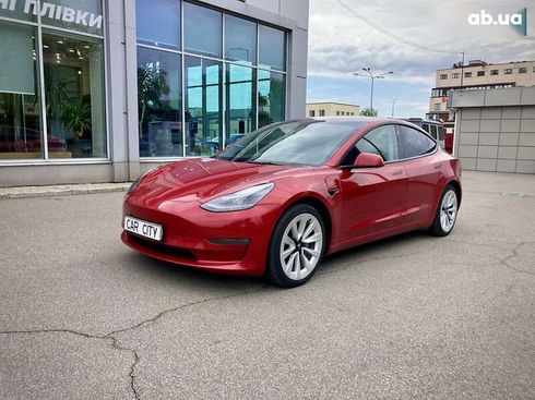 Tesla Model 3 2022 - фото 7