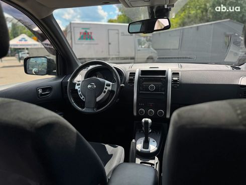 Nissan X-Trail 2011 черный - фото 22