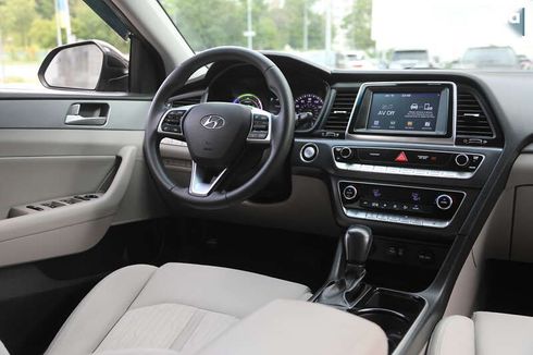 Hyundai Sonata 2019 - фото 10