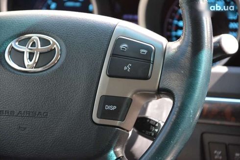 Toyota Land Cruiser 2010 - фото 25