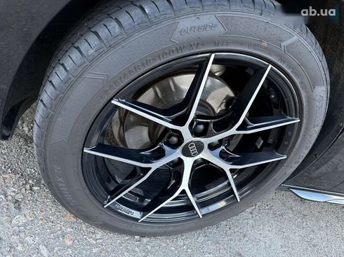 Audi A4 2020 - фото 30