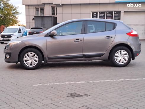 Renault Megane 2013 серый - фото 4