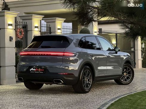 Porsche Cayenne 2023 - фото 16