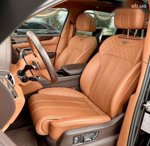 Bentley Bentayga 2017 - фото 25