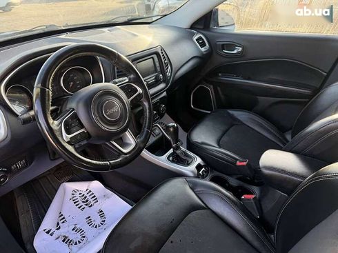 Jeep Compass 2018 - фото 16