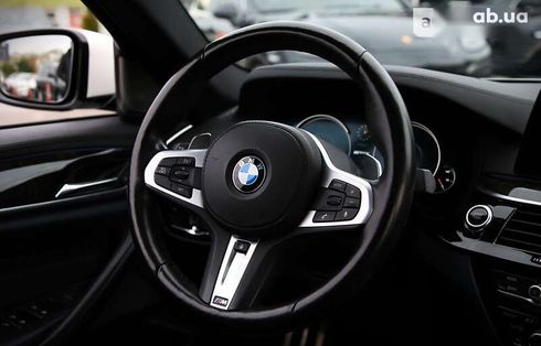 BMW 5 серия 2017 - фото 16