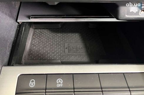 Skoda Octavia 2019 - фото 23