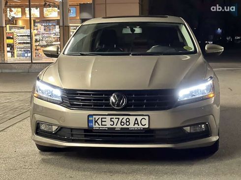 Volkswagen Passat 2015 - фото 13