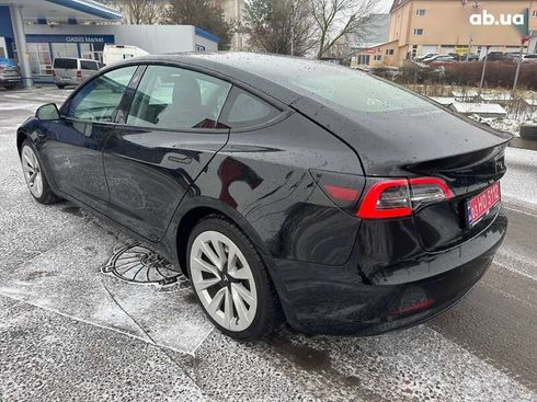 Tesla Model 3 2022 - фото 7