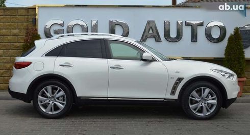 Infiniti QX70 2013 - фото 14