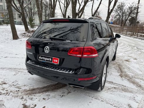 Volkswagen Touareg 2013 черный - фото 6