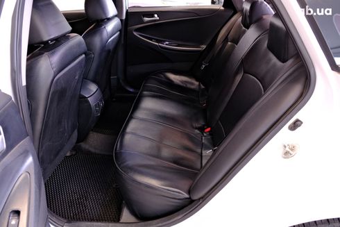 Hyundai Sonata 2015 белый - фото 8