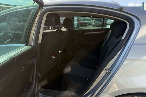 Volkswagen Passat 2012 - фото 14