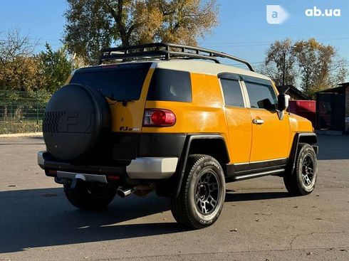 Toyota FJ Cruiser 2007 - фото 10