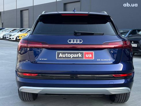 Audi E-Tron 2020 синий - фото 10