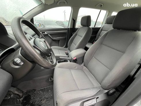Volkswagen Touran 2005 серый - фото 33