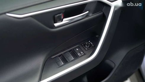 Toyota RAV4 2020 - фото 12