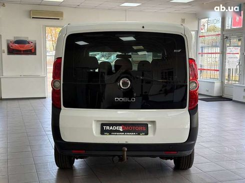 Fiat Doblo 2010 - фото 11