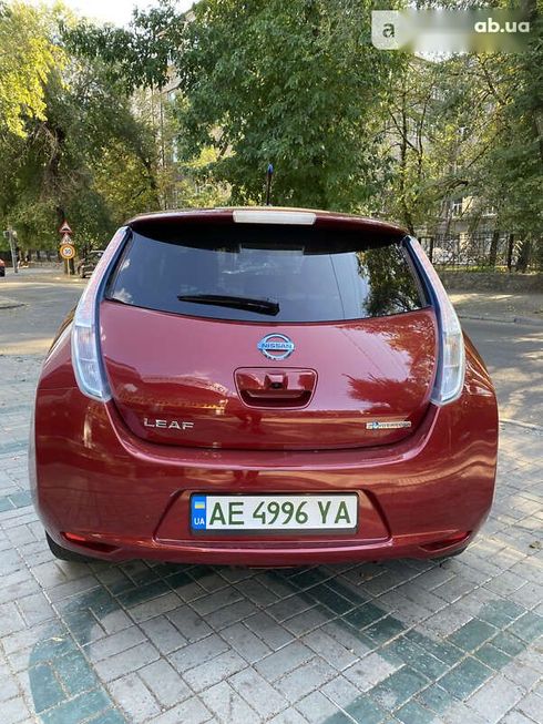 Nissan Leaf 2014 - фото 15