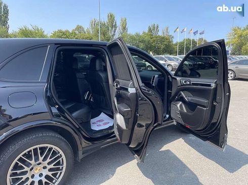 Porsche Cayenne 2016 - фото 17