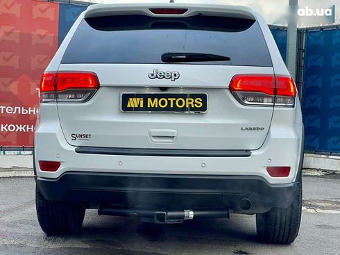 Jeep Grand Cherokee 2017 - фото 18