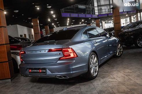 Volvo S90 2017 - фото 18