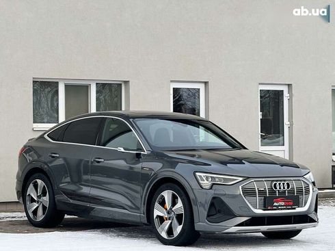 Audi E-Tron 2020 - фото 2