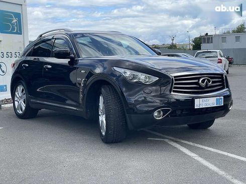 Infiniti QX70 2016 - фото 3