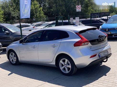 Volvo V40 2014 - фото 19