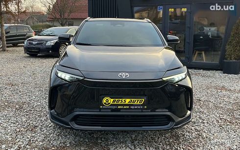 Toyota bZ 2022 - фото 2