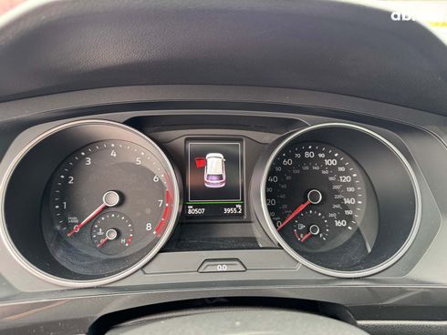 Volkswagen Tiguan 2019 серый - фото 26
