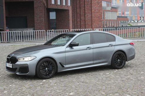 BMW 5 серия 2019 - фото 14