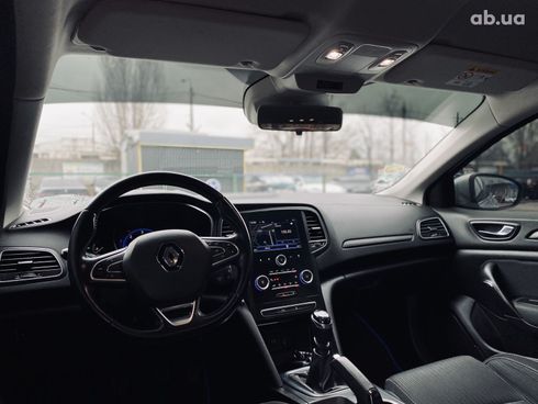 Renault Megane 2017 серый - фото 17