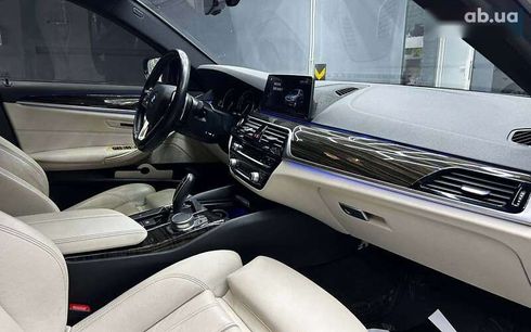 BMW 5 серия 2018 - фото 15