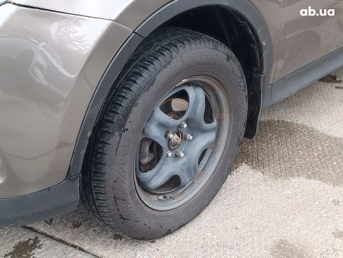 Toyota RAV4 2014 серый - фото 4