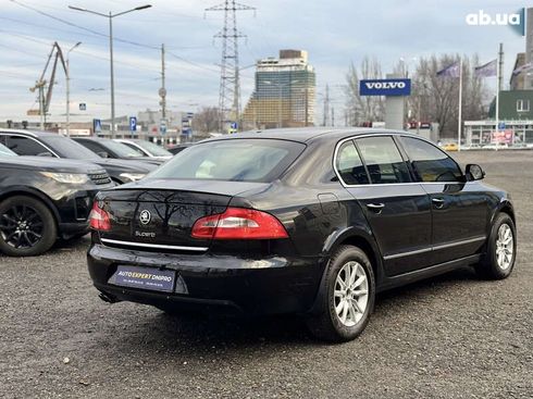 Skoda Superb 2012 - фото 6