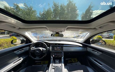 Jaguar XF 2017 - фото 12