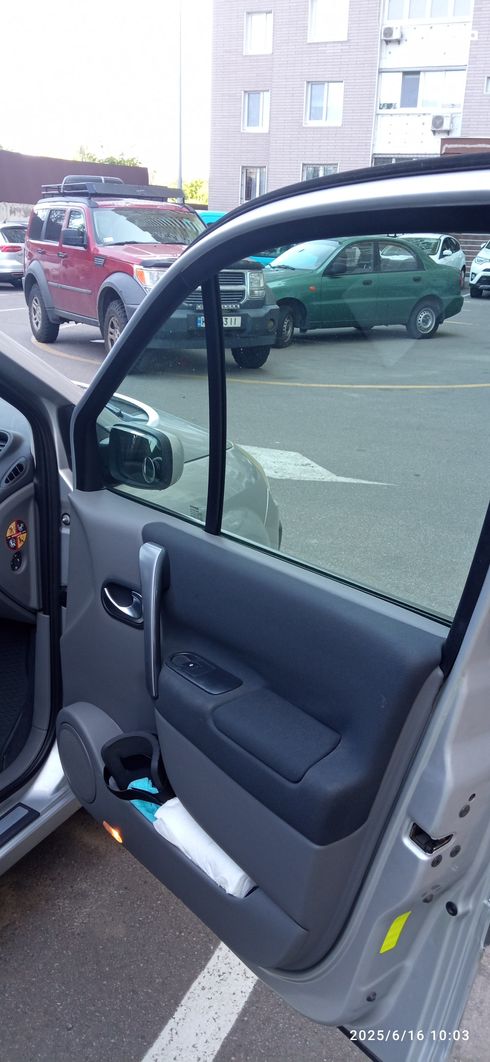 Renault Scenic 2006 серебристый - фото 9