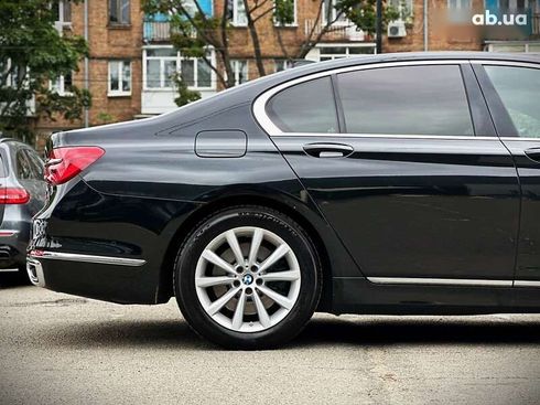 BMW 7 серия 2018 - фото 9